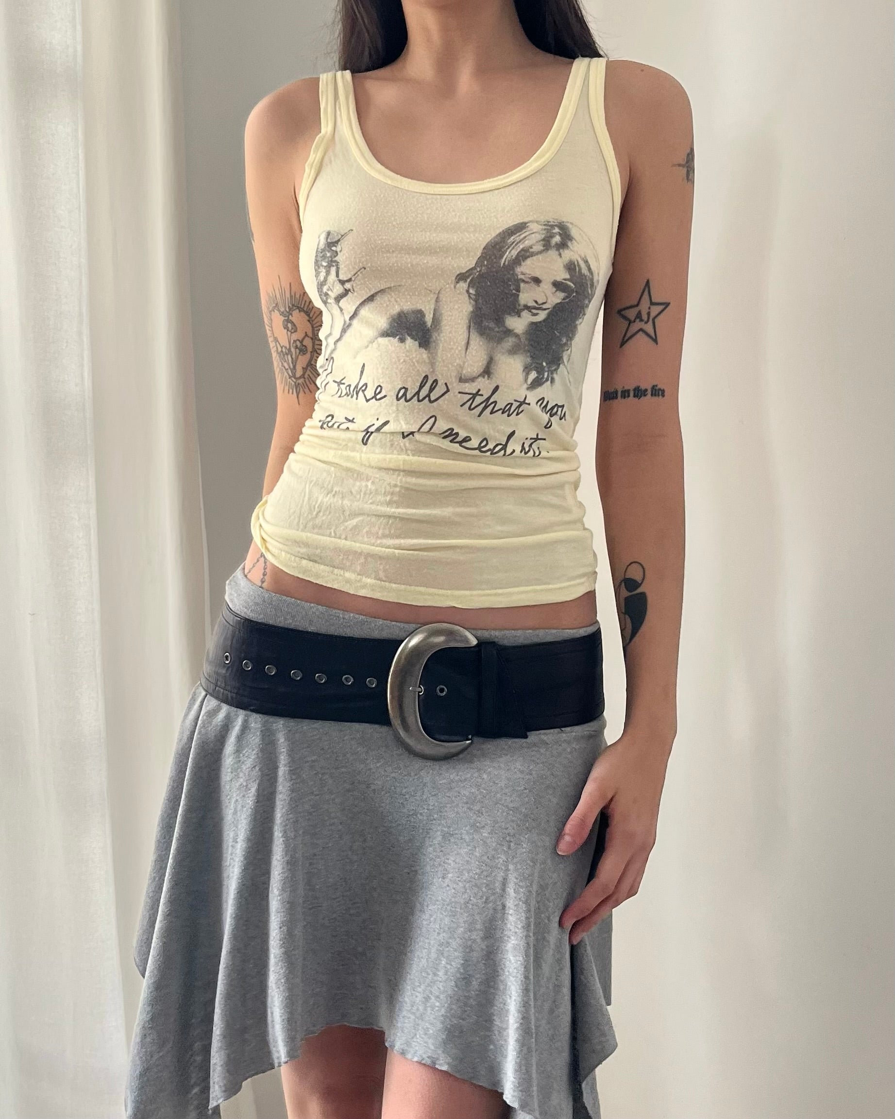 2000s graphic printed tank top
