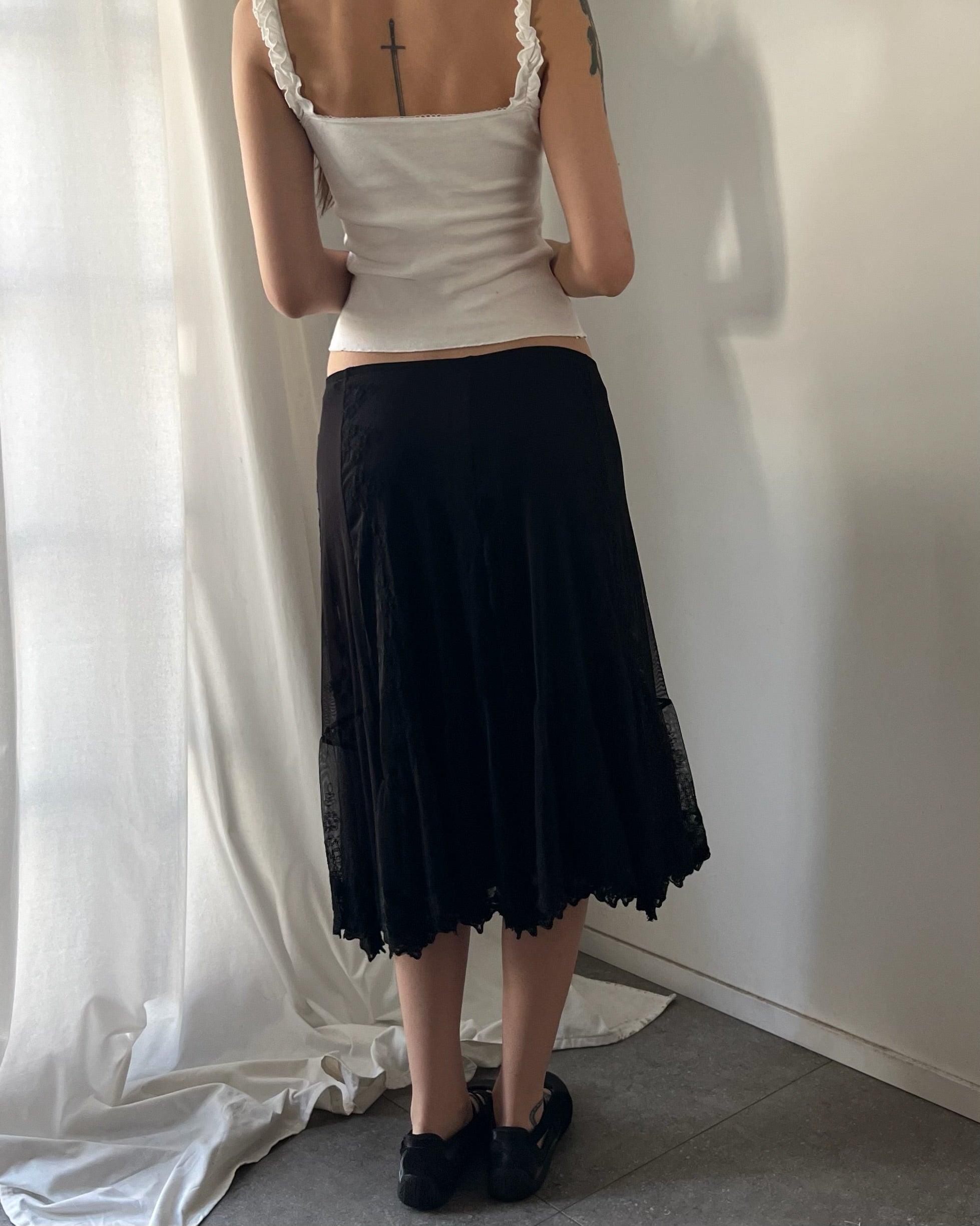 2000s black lace midi skirt