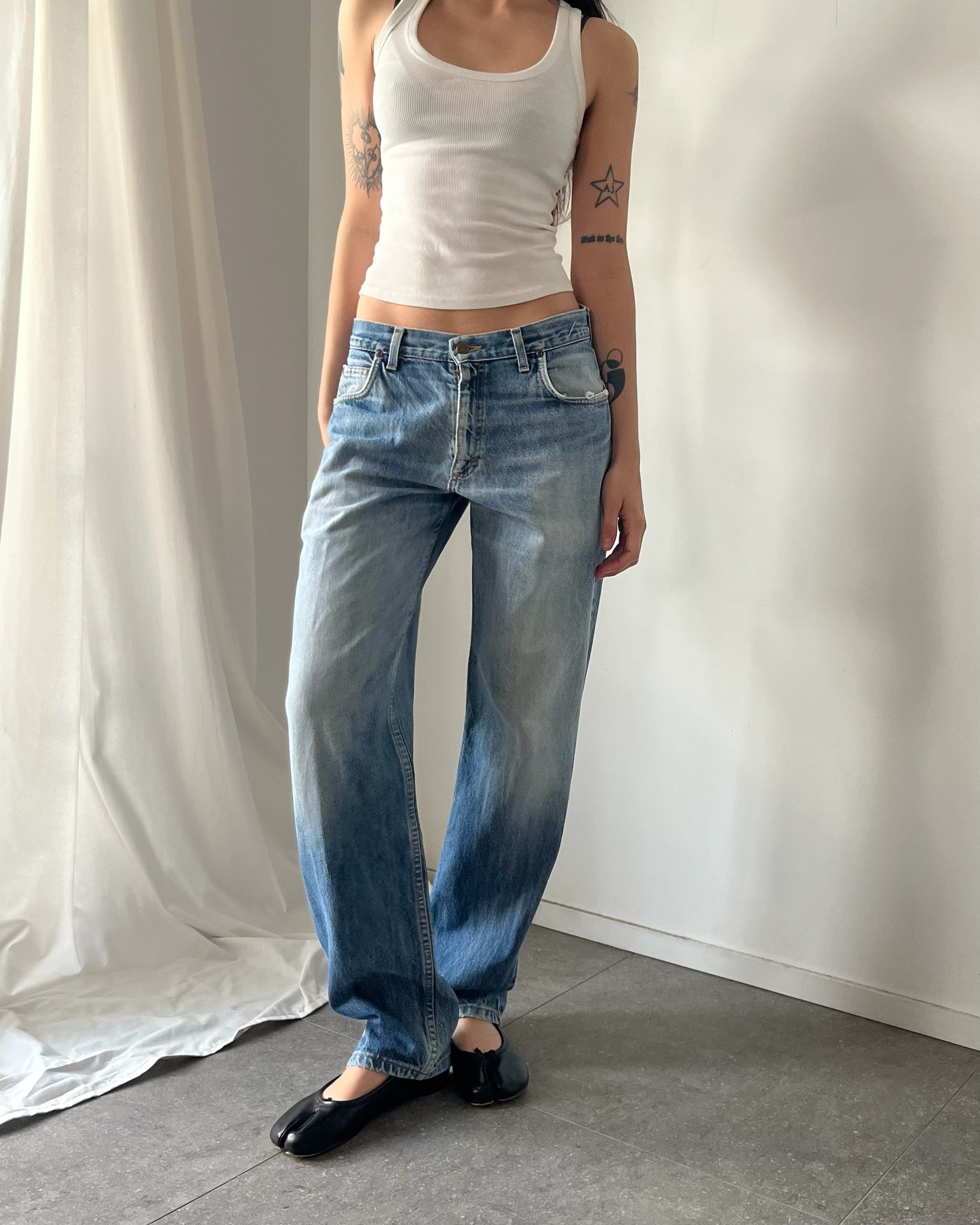 90s relaxed light wash Lee jeans