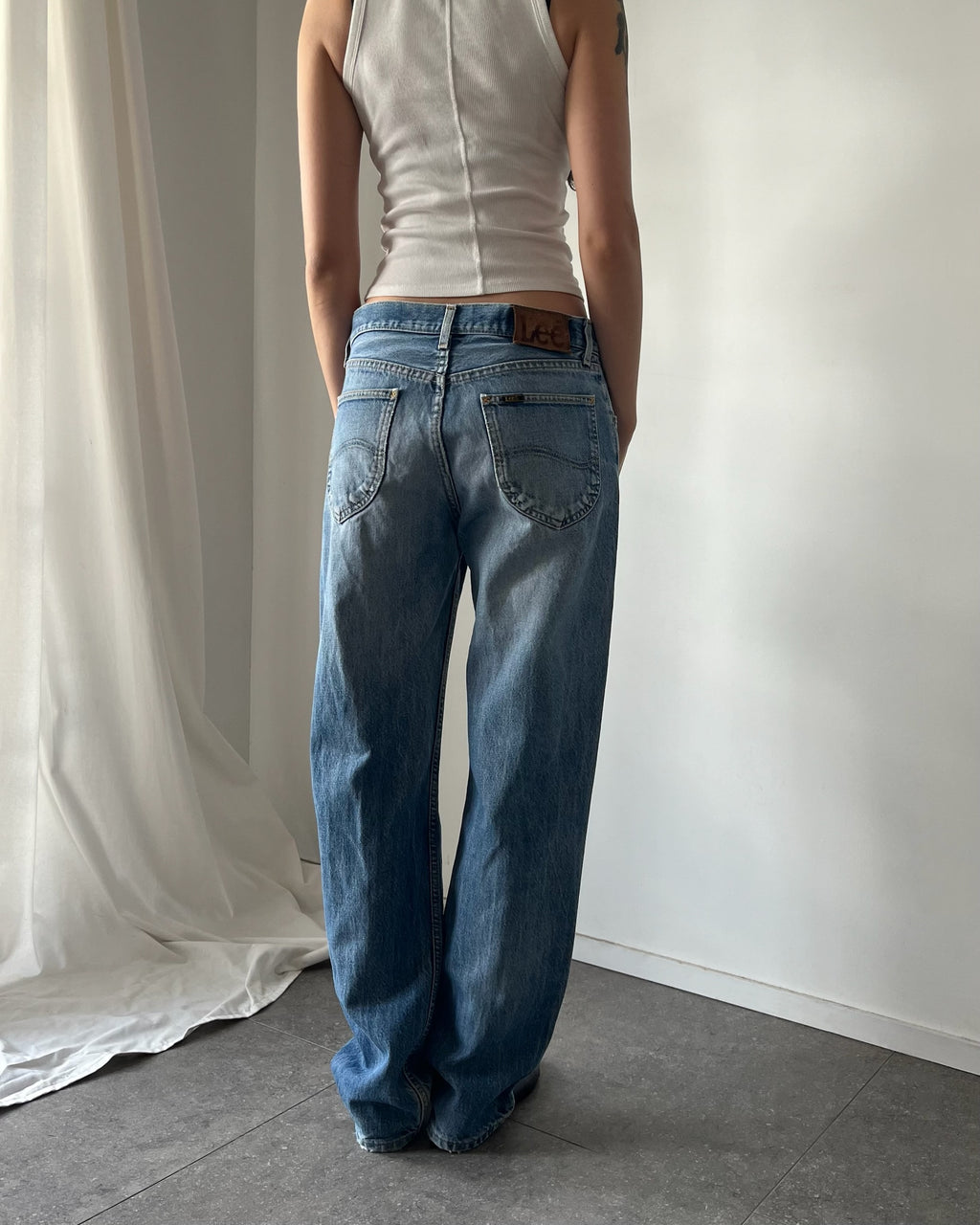 90s relaxed light wash Lee jeans