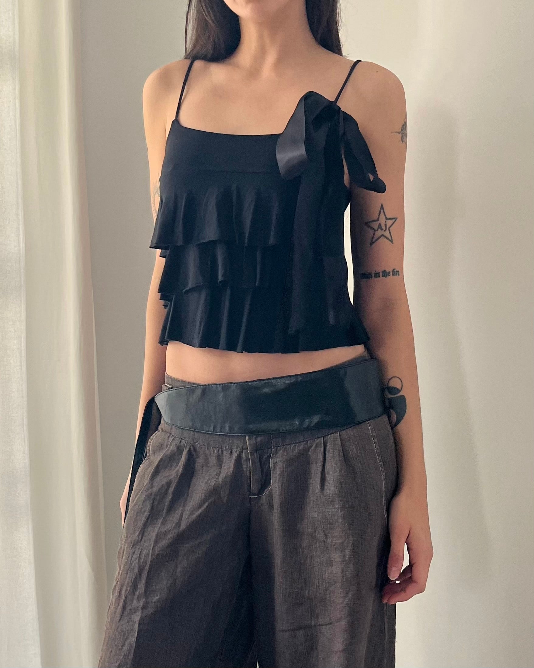 2000s black ruffle cami top