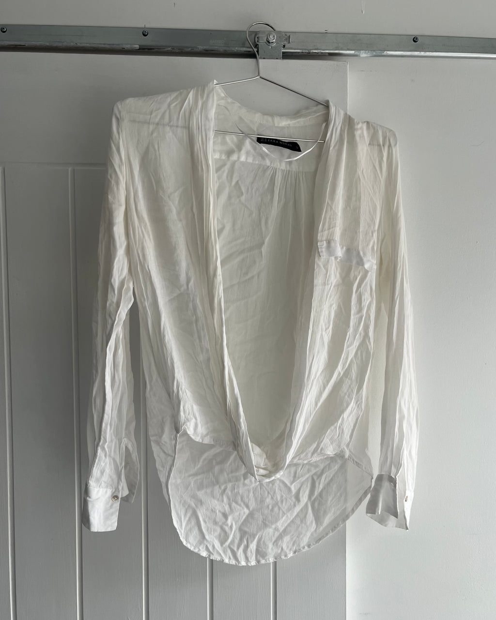 2000s white plunge blouse top