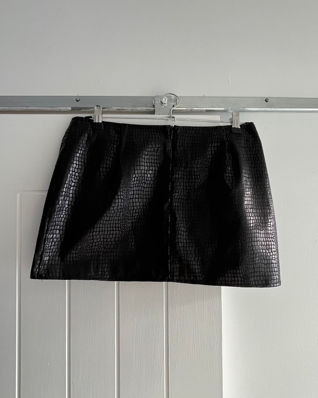 2000s faux leather mini skirt