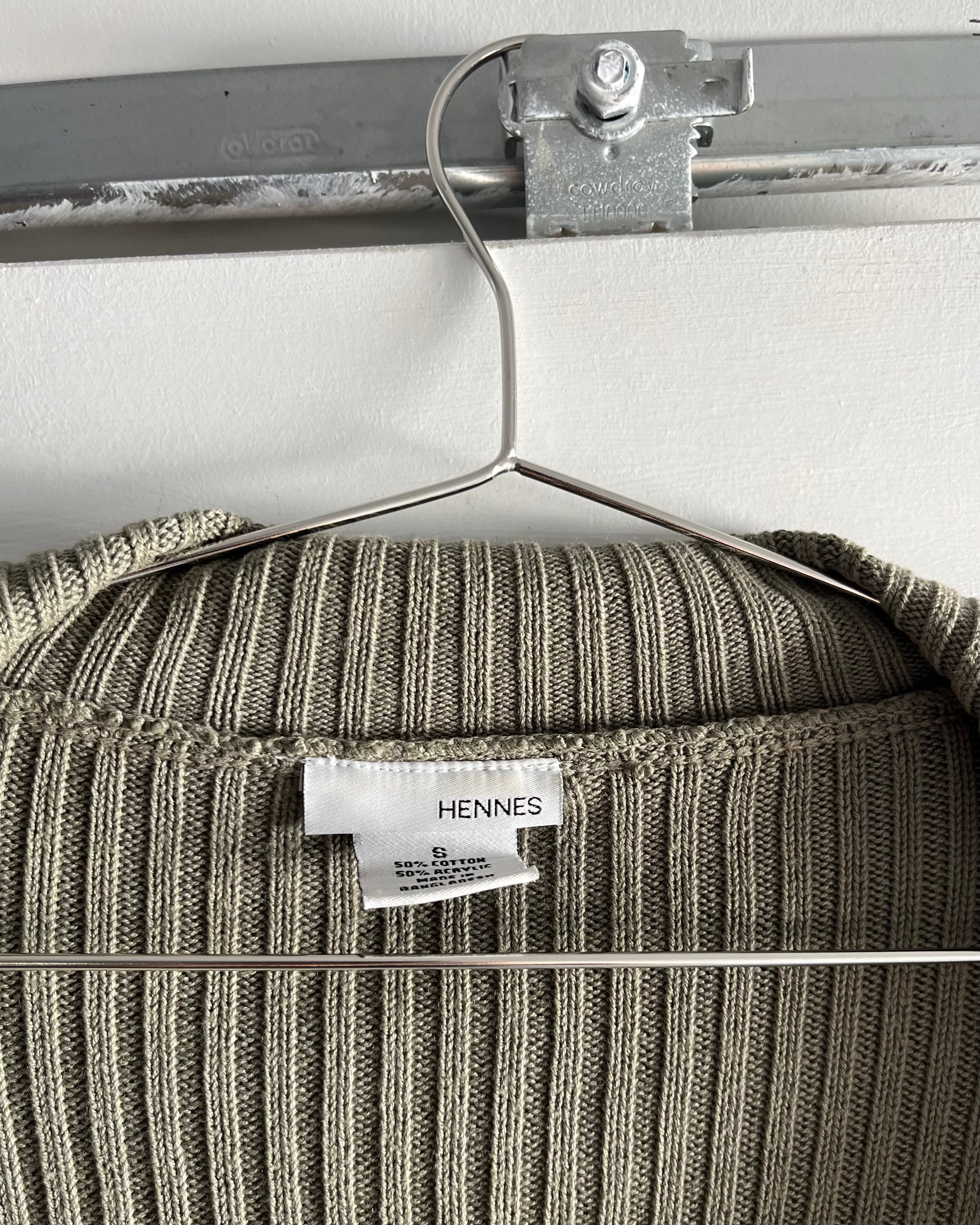 2000s khaki zip up sweater