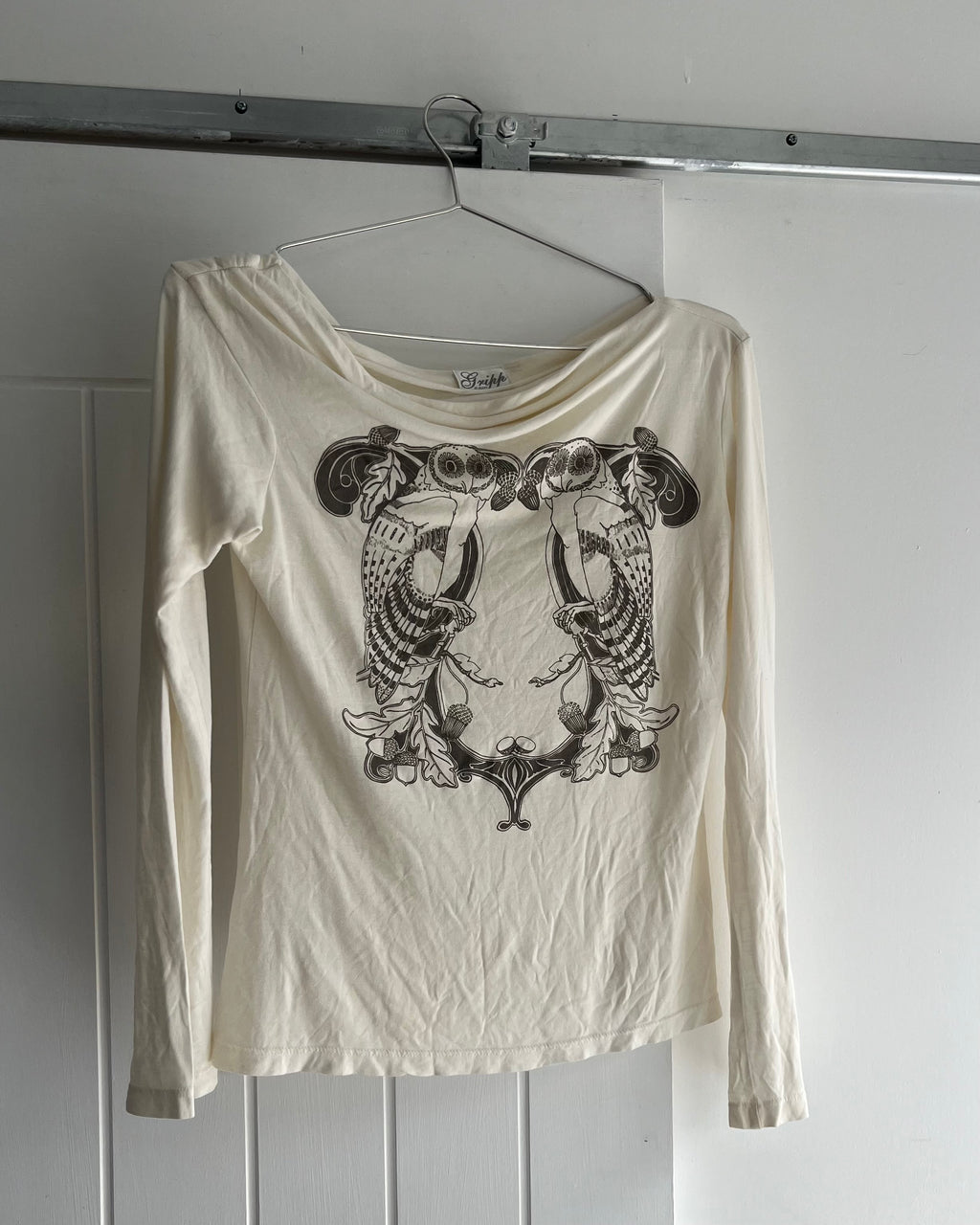 2000s white printed off shoulder top