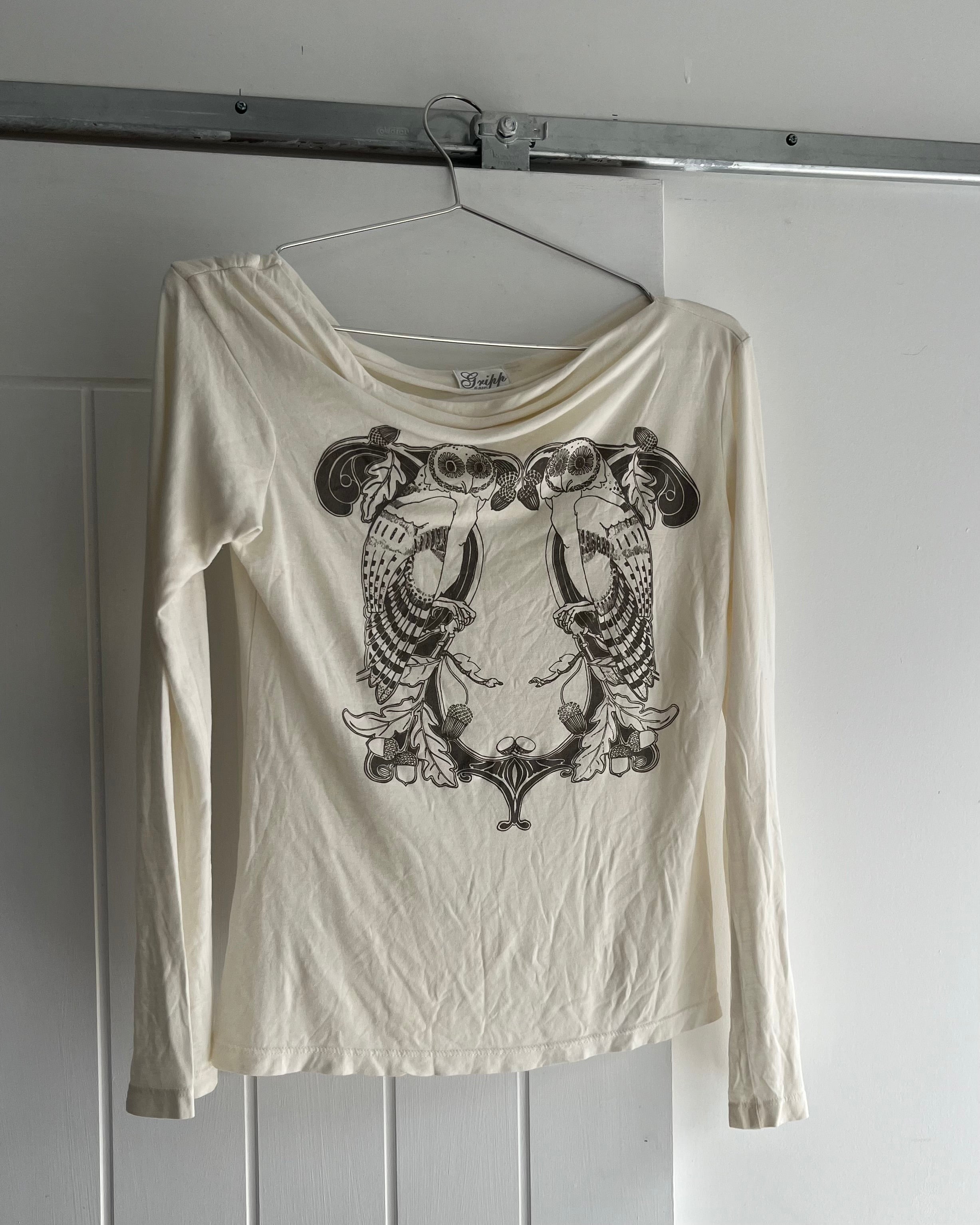 2000s white printed off shoulder top