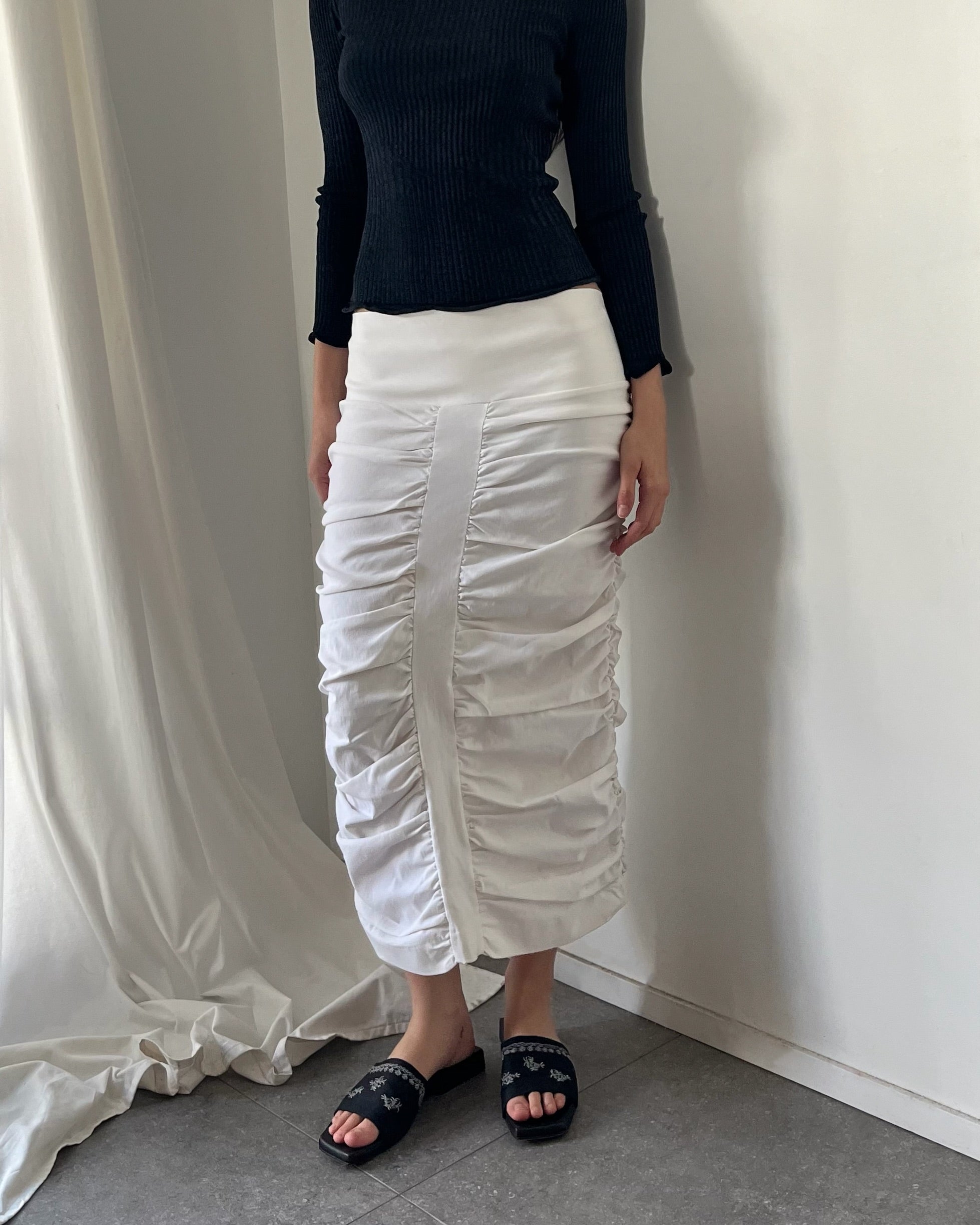 2000s white ruched midi skirt