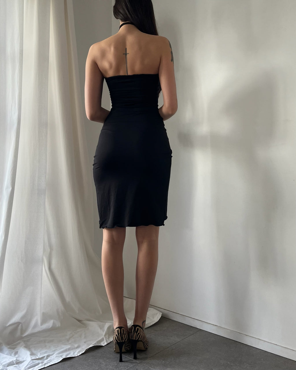 2000s black ruched strapless mini dress
