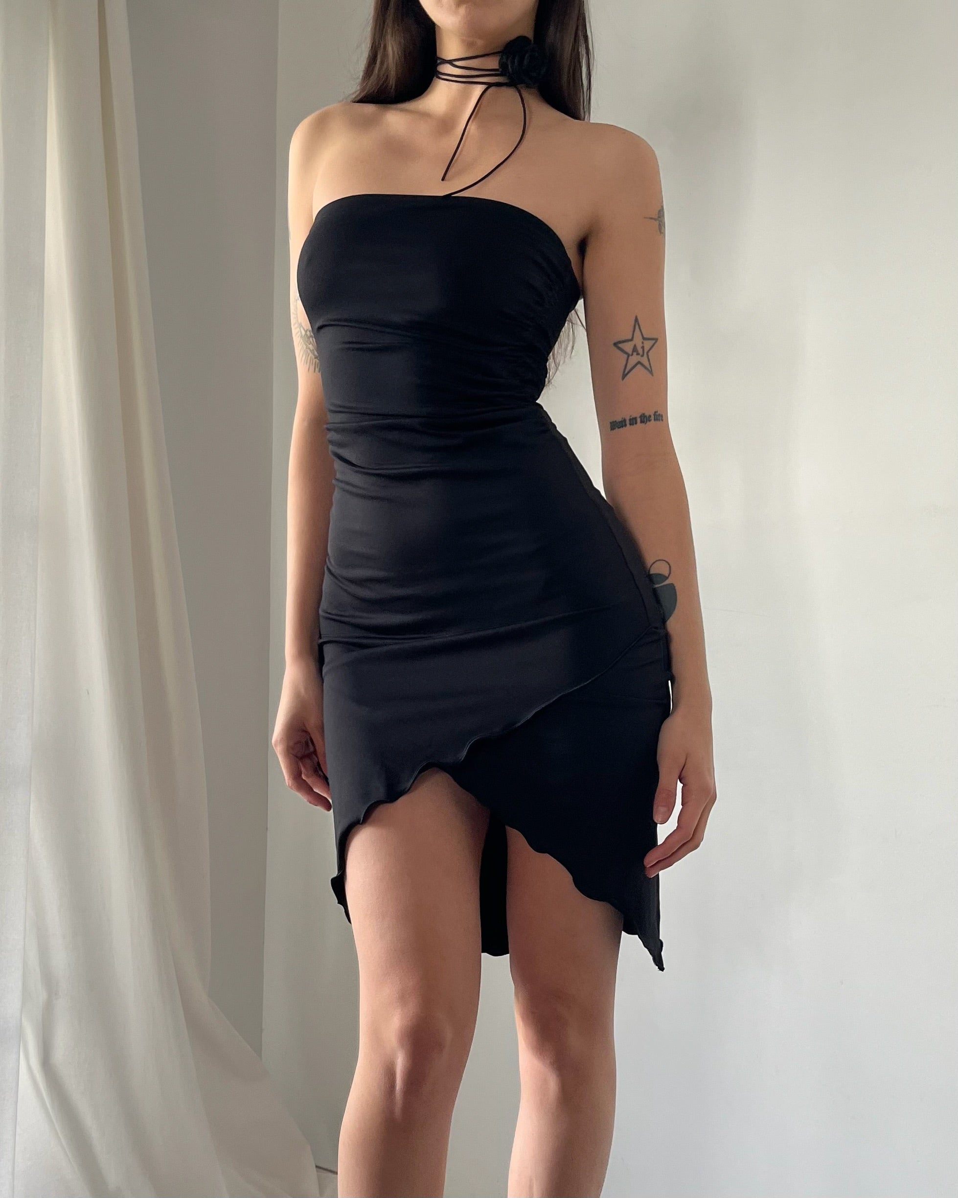 2000s black ruched strapless mini dress