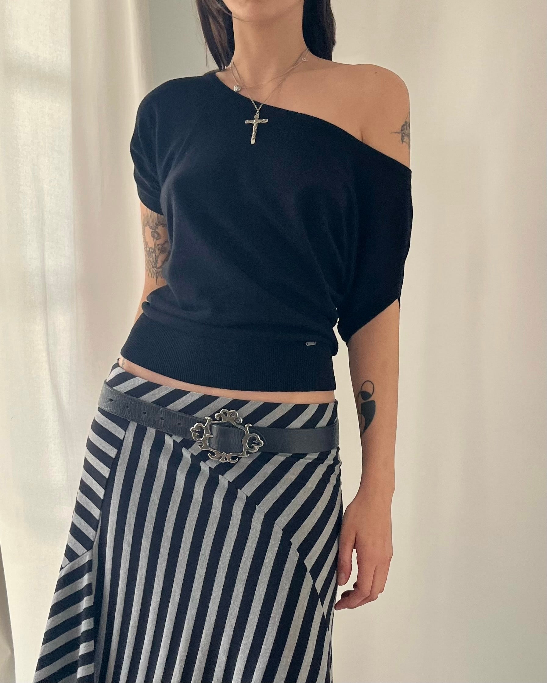 2000s black off shoulder knit top