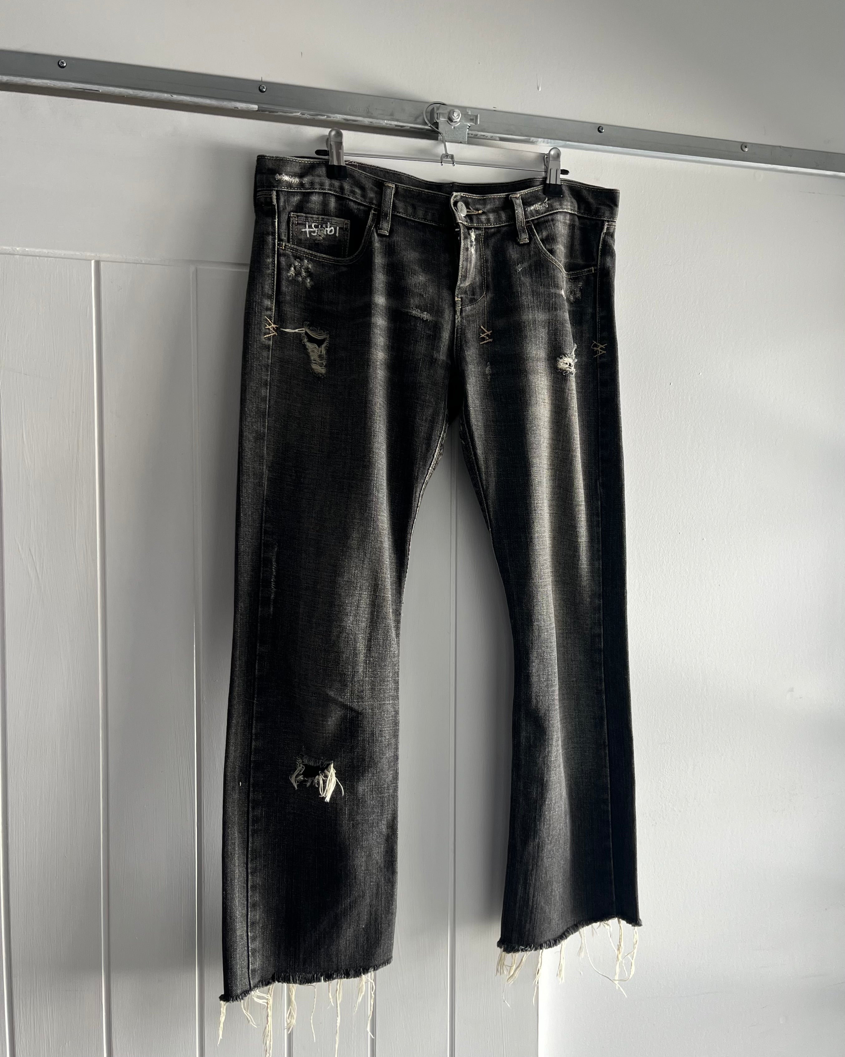 2000s grey wash distressed jeans