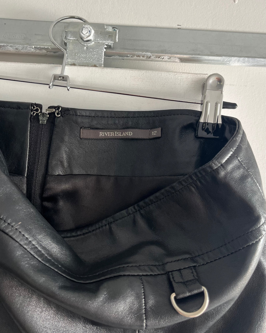 2000s black leather mini skirt