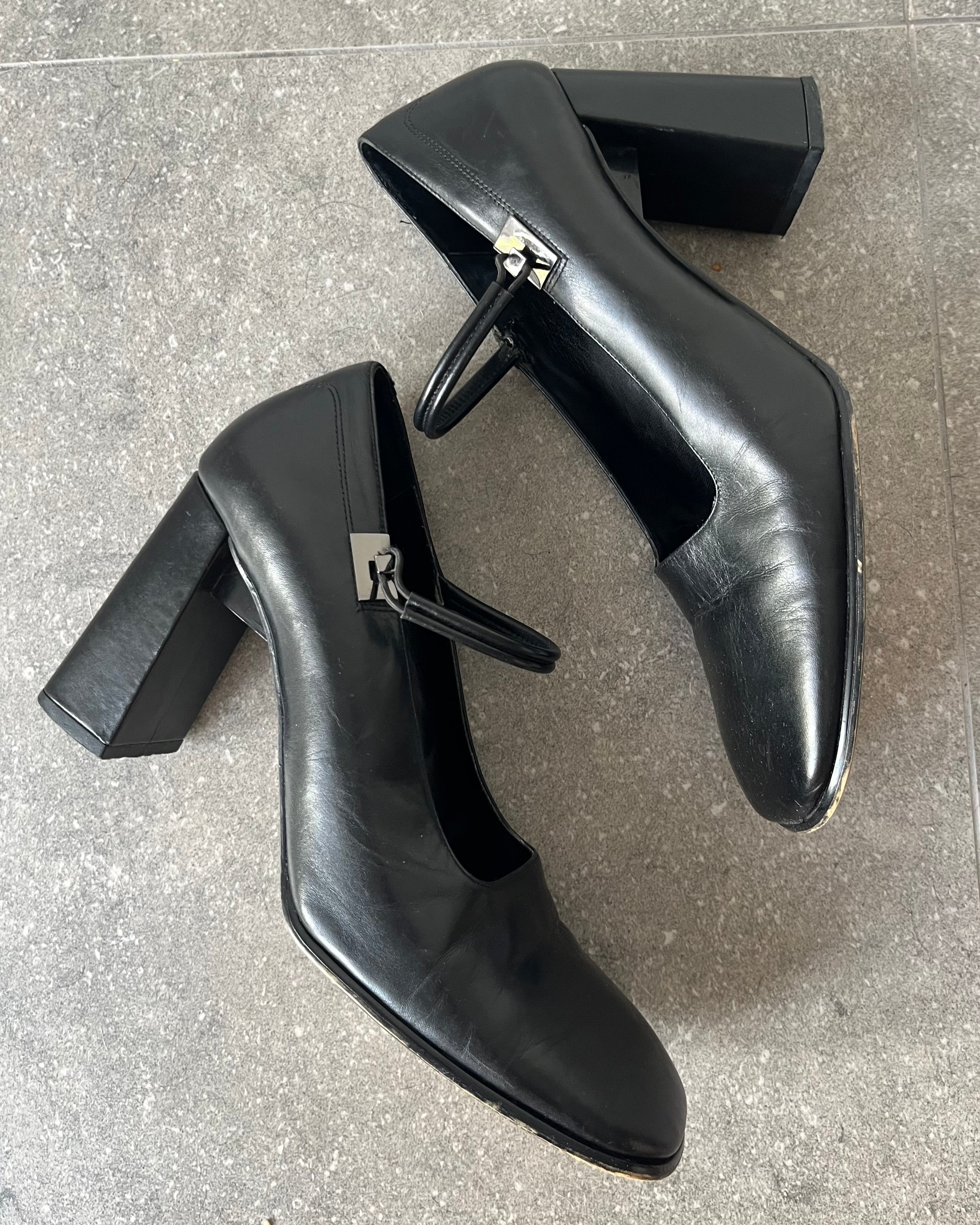 90s square toe Mary Jane heels