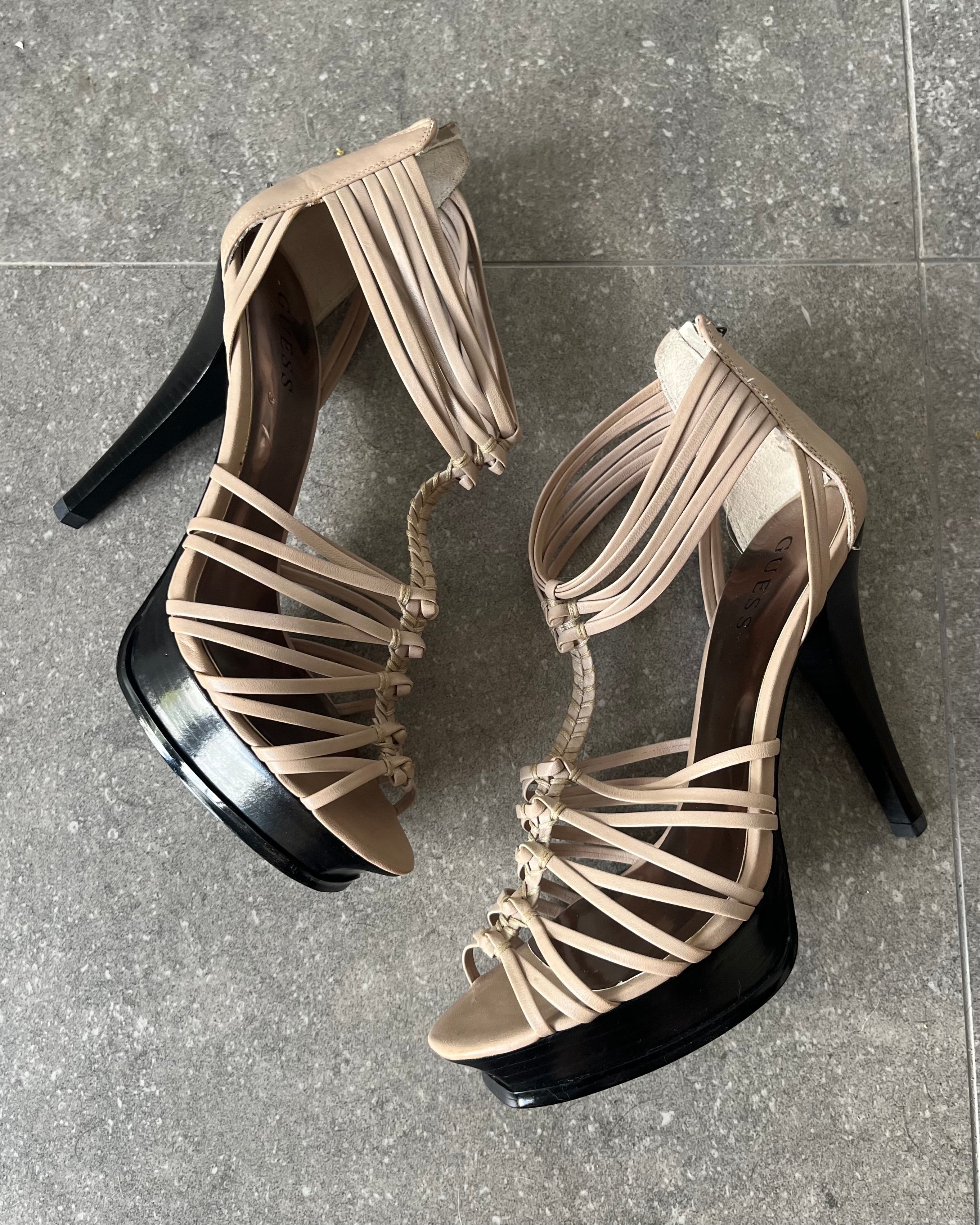2000s guess leather Strappy heels