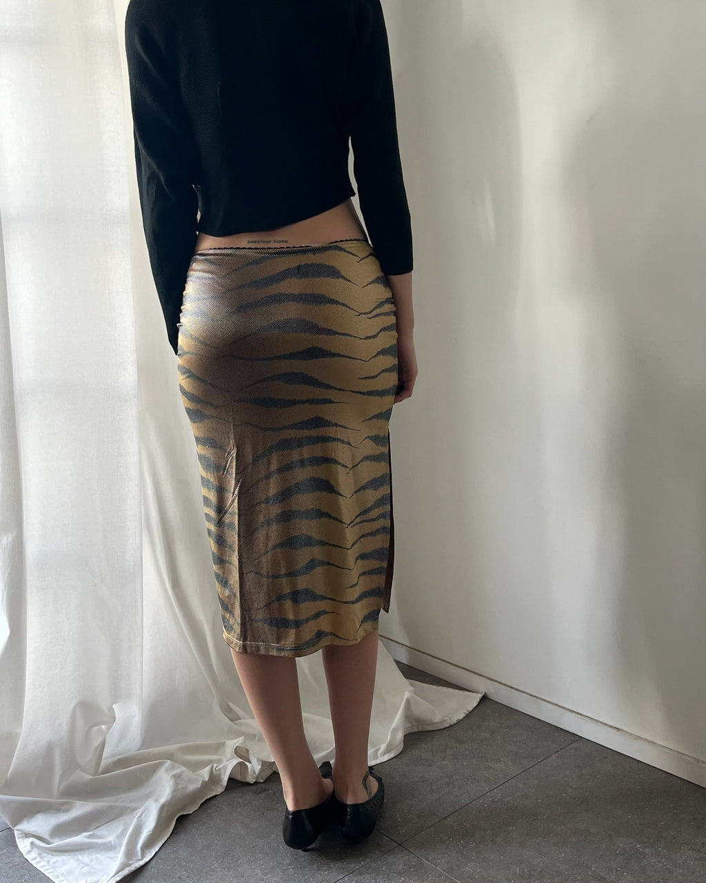 90s tiger print shiny midi skirt