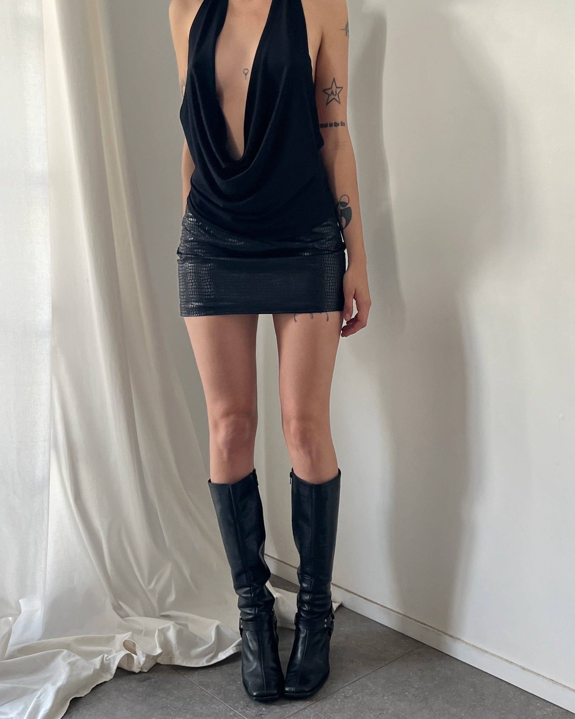 2000s faux leather mini skirt