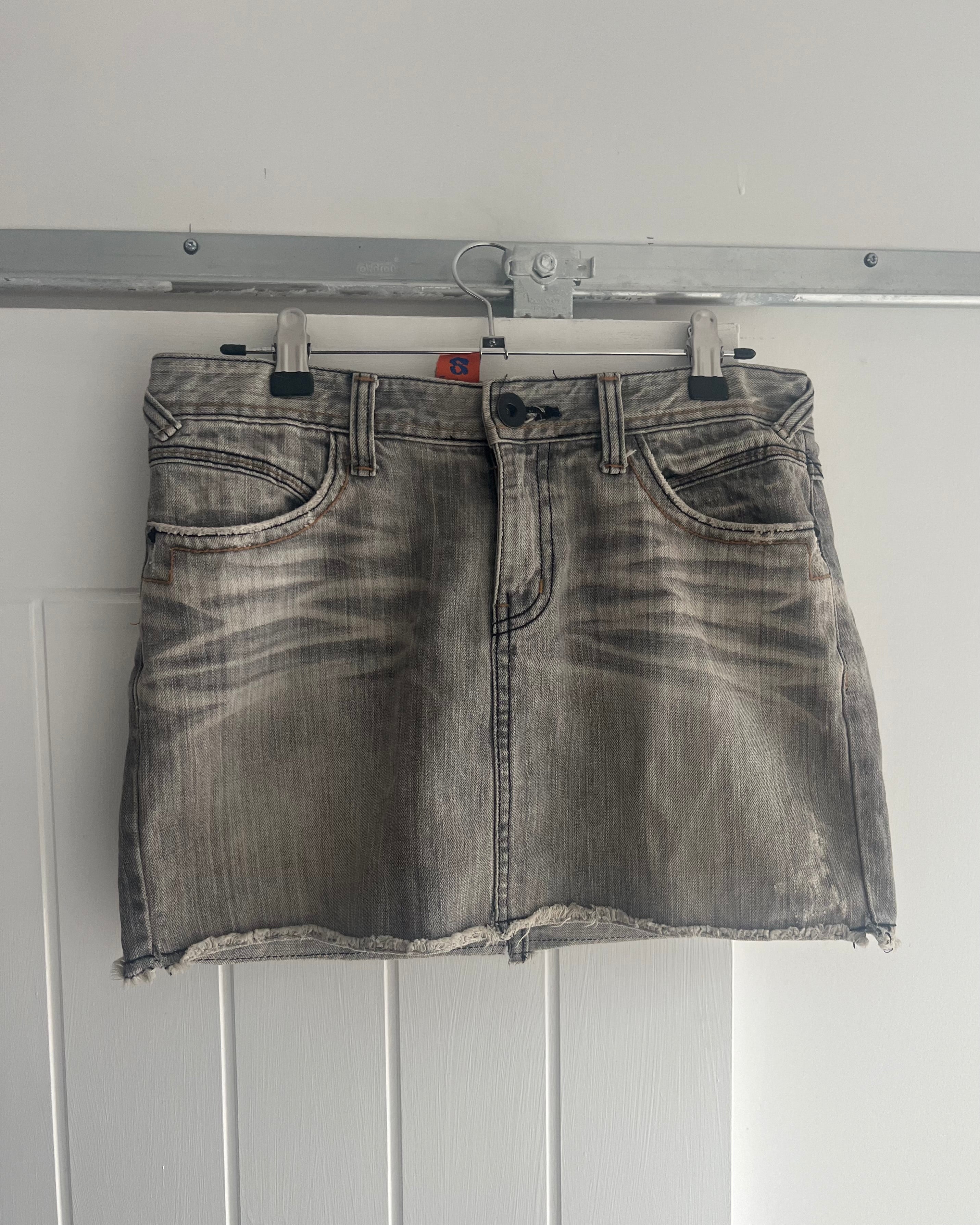 2000s grey denim mini skirt