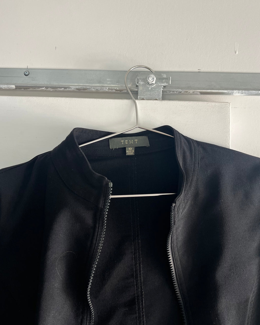 2000s zip up long sleeve top