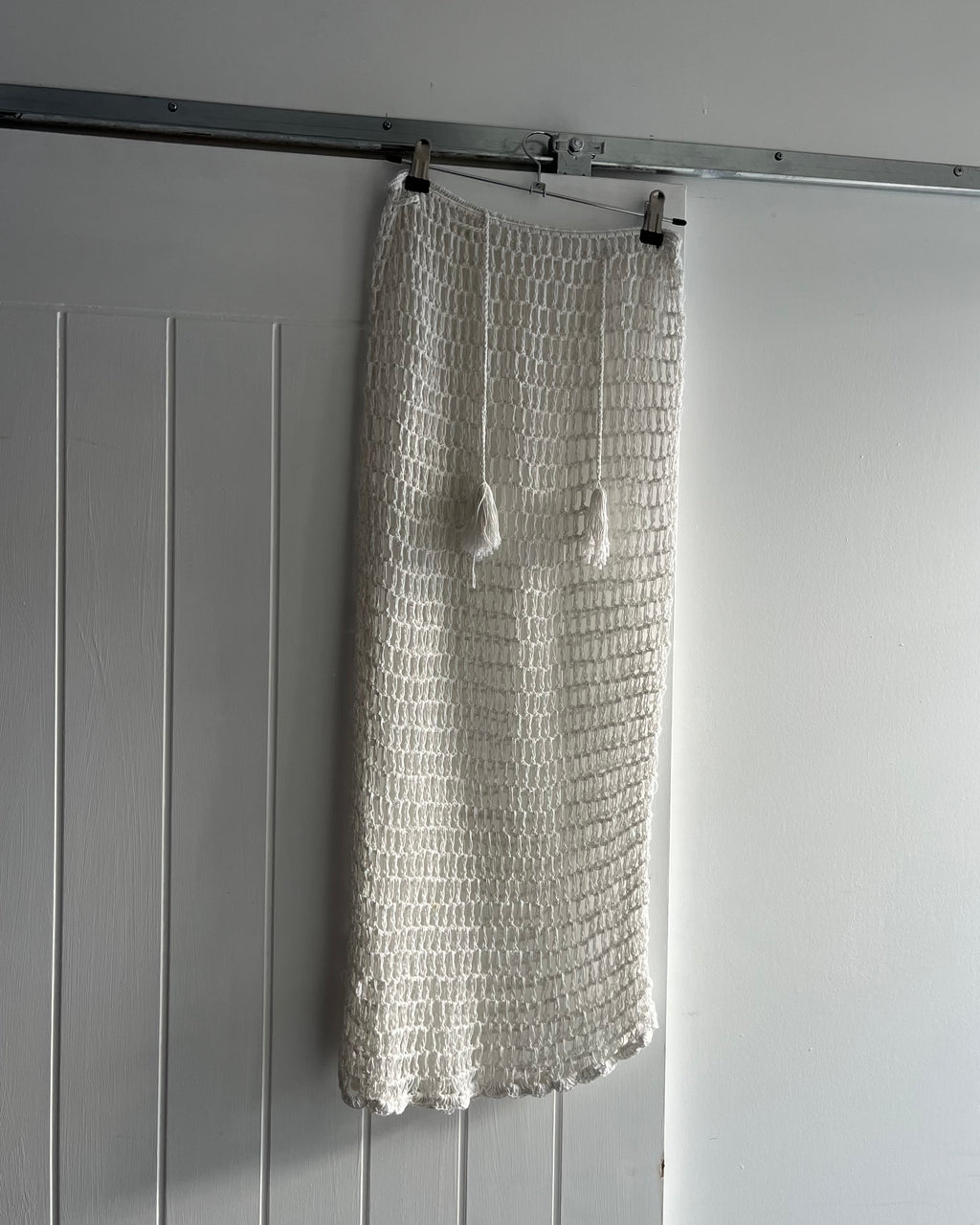 2000s white crochet midi skirt