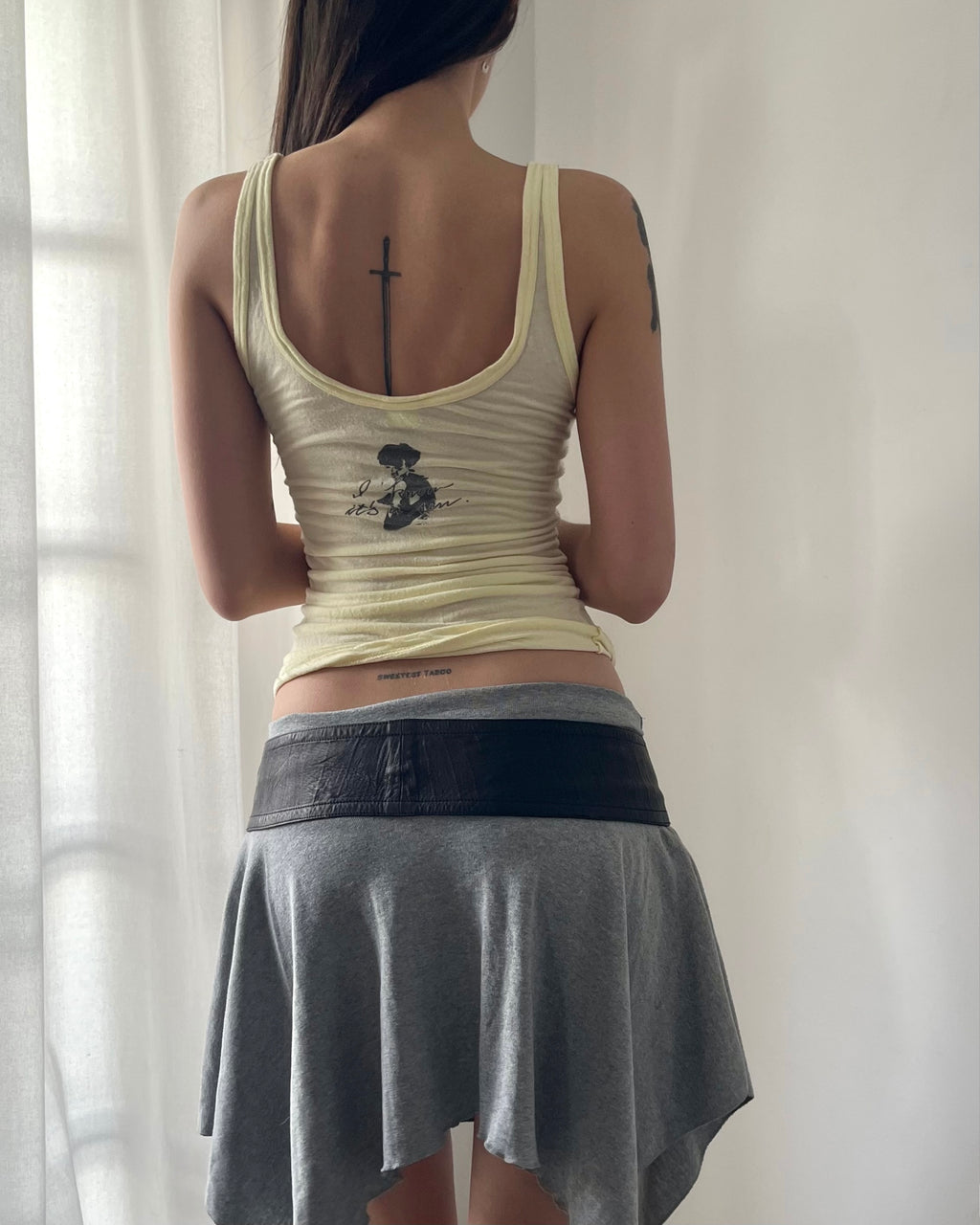 2000s graphic printed tank top