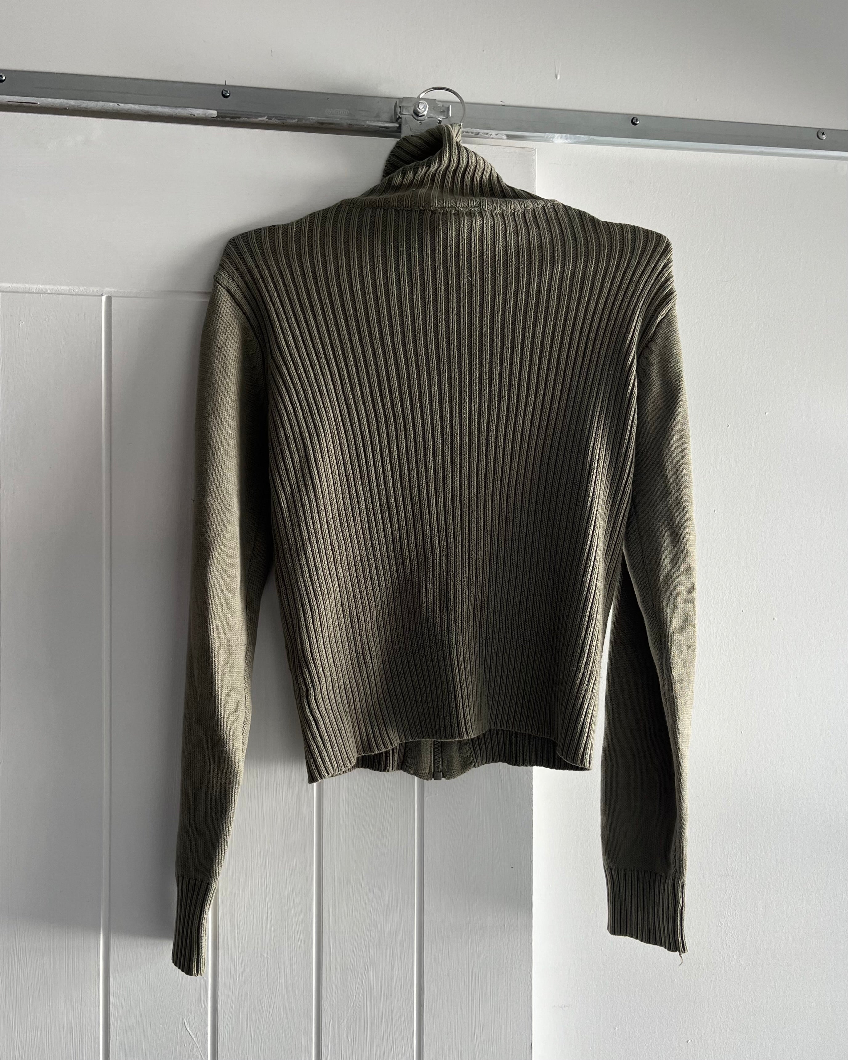 2000s khaki zip up sweater