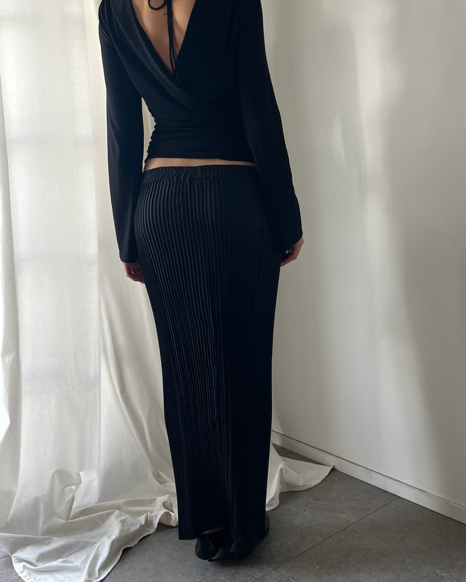90s micro pleated maxi skirt